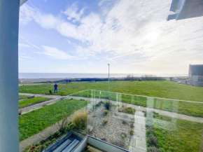 4 Sea View Walk, Pakefield